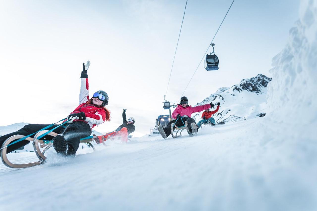 Quality Hosts Arlberg - Afoch Fei - Das Landhaus サンクト・アントン・アム・アールベルク エクステリア 写真