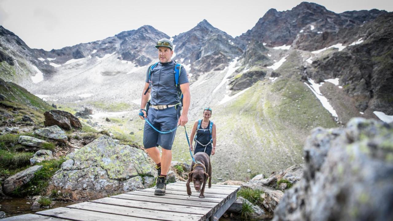 Quality Hosts Arlberg - Afoch Fei - Das Landhaus サンクト・アントン・アム・アールベルク エクステリア 写真