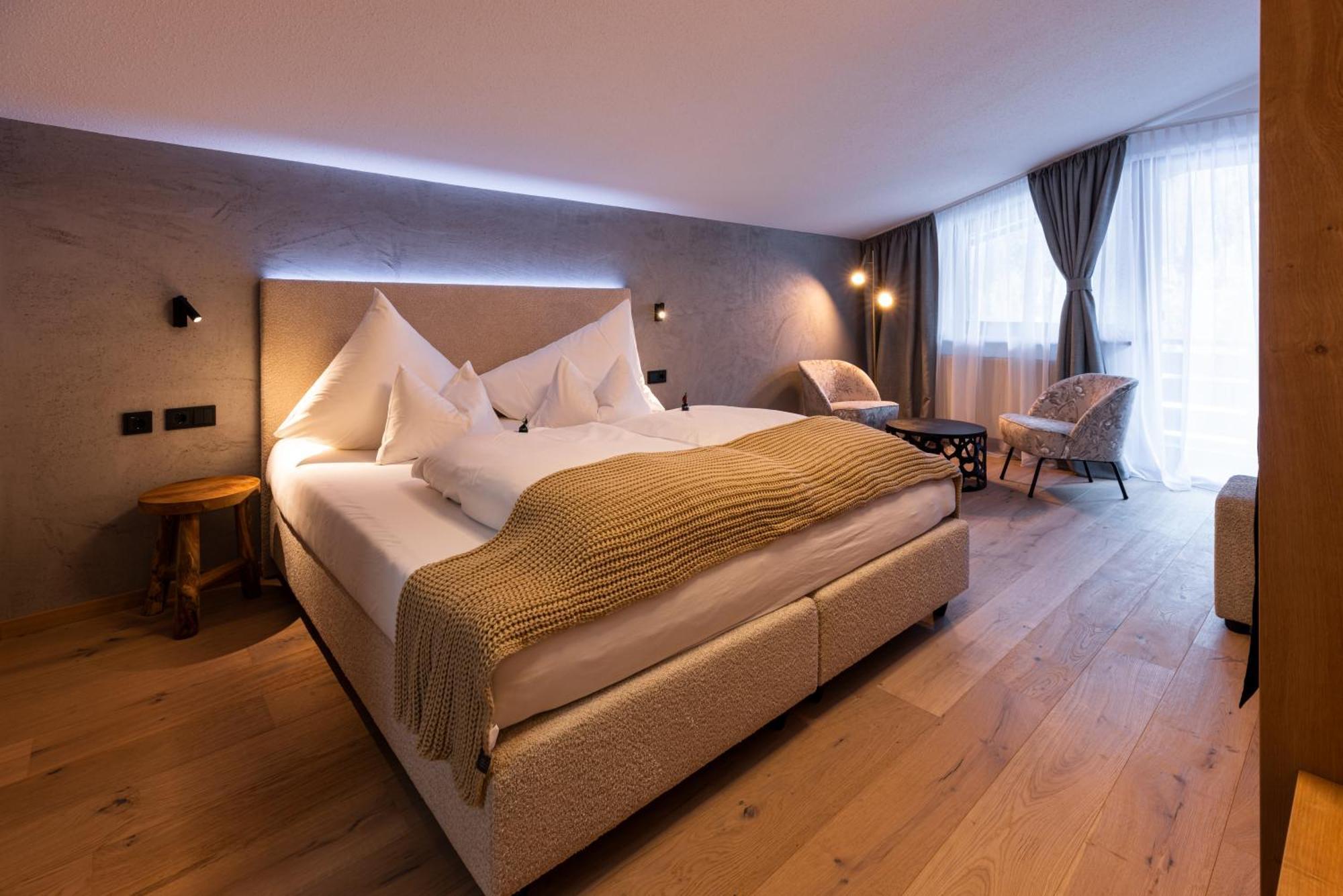 Quality Hosts Arlberg - Afoch Fei - Das Landhaus サンクト・アントン・アム・アールベルク エクステリア 写真