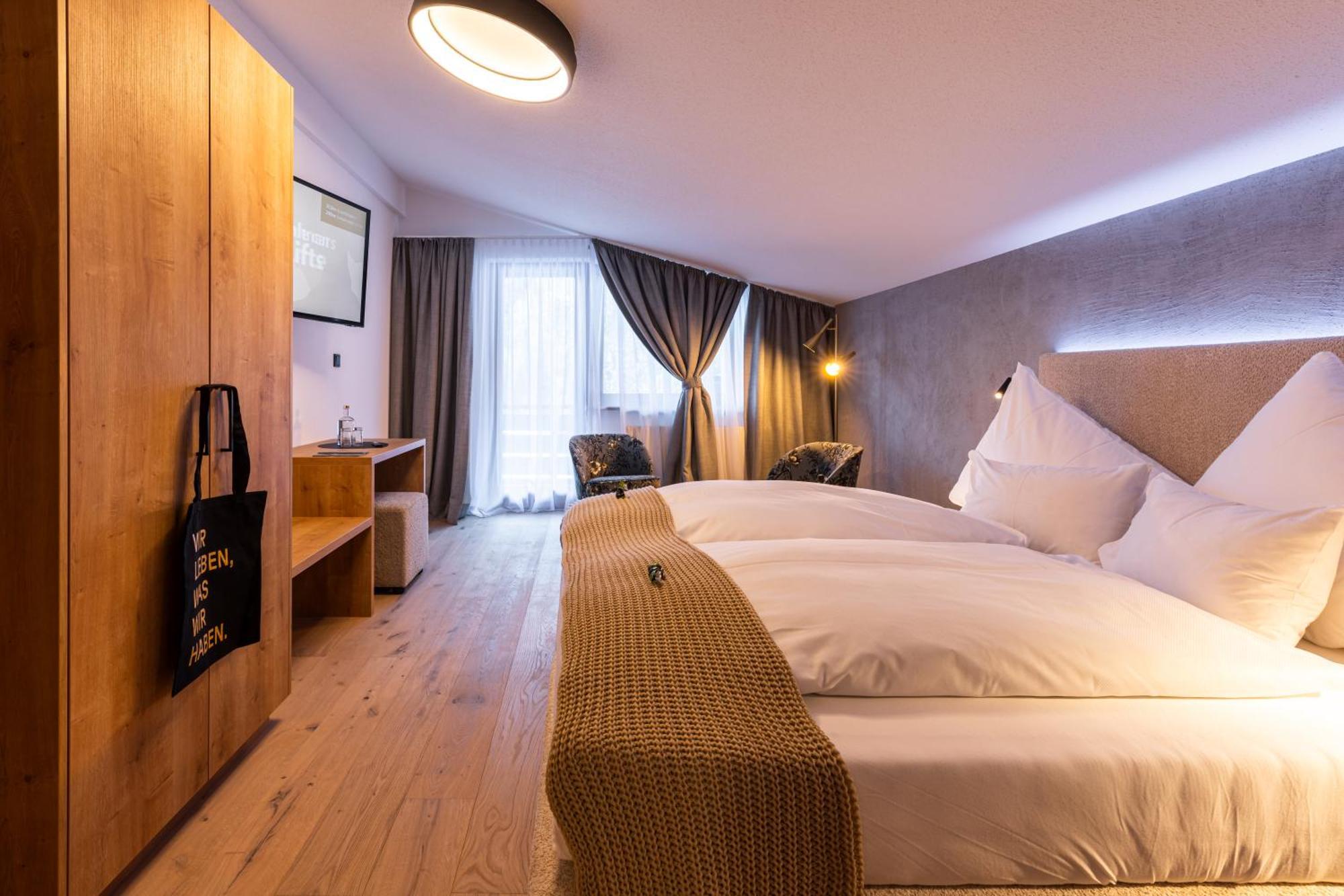 Quality Hosts Arlberg - Afoch Fei - Das Landhaus サンクト・アントン・アム・アールベルク エクステリア 写真